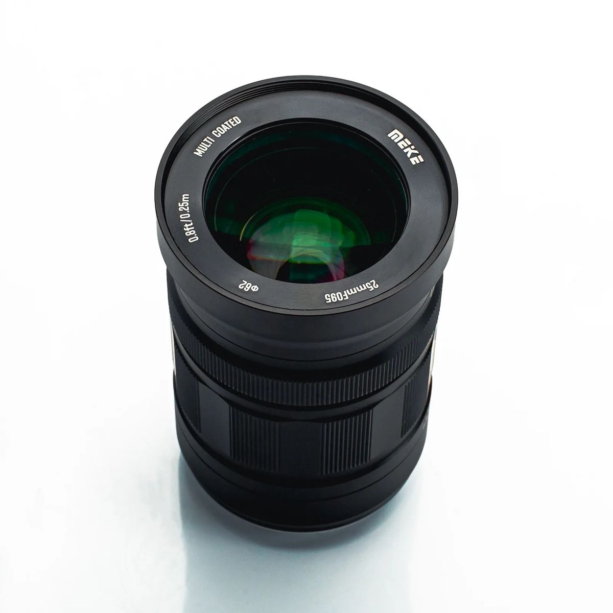 syntex-meike-25mm-f095-main-01-2.jpg Meike 25mm F0.95 APS-C (X-mount) – Bild 1